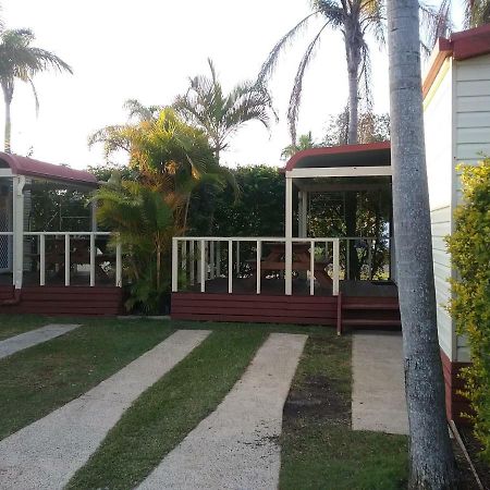 Melaleuca Caravan Park Порт-Маккуори Экстерьер фото